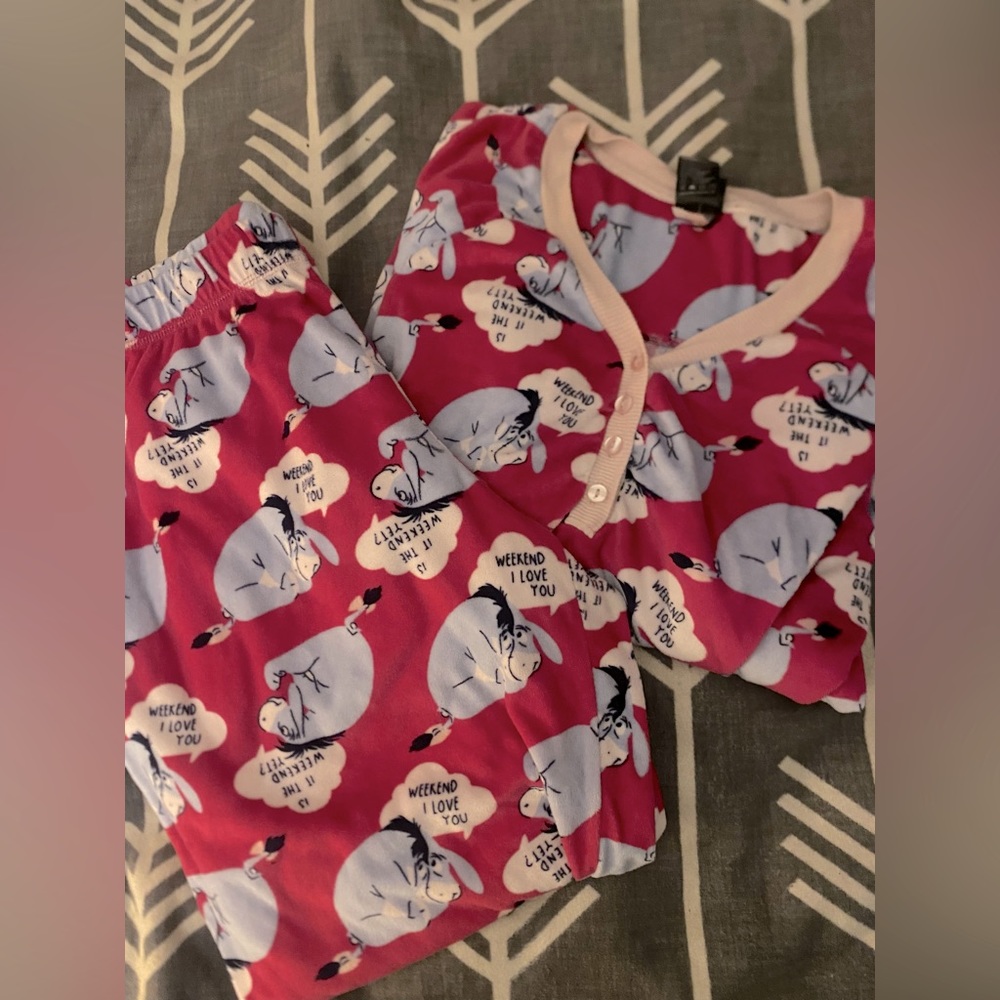 Womens Eeyore Fleece PJS 🌙